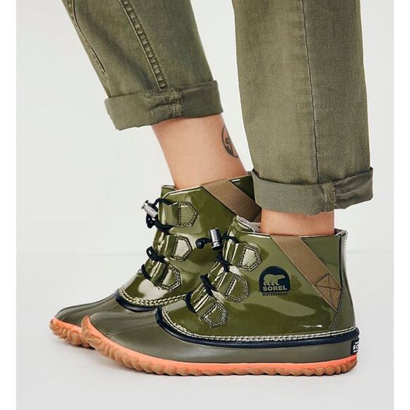 Sorel Out N About Duck Ankle Bootie Women's 7 Color Green - Picture 1 of 10